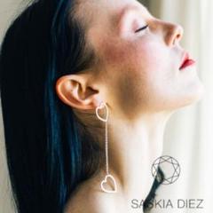 サスキアデイッツ　LS LONG HEARTS EARRING