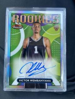 Topps Finest VICTOR WEMBANYAMA サイン　auto