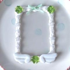 ウィッシュコア 四葉 羽 緑 リボン ホイップデコ トレカケース