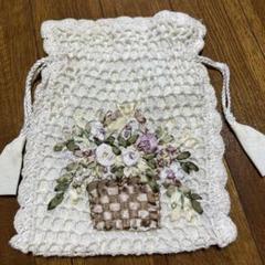 花の刺繍ポーチ クリーム色