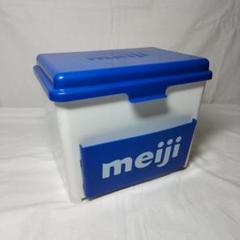 希少　昭和レトロ　牛乳木箱　宅配ボックス明治　MEIJI 半額SALE☆ 昭和レトロ 希少 牛乳木箱 MEIJI 宅配ボックス明治