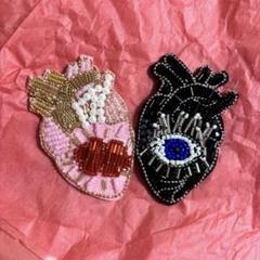 ハンドメイド　心臓のビーズ刺繍ワッペン
