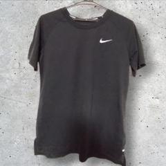 NIKE　ナイキ　トレーニングウェア　Tシャツ　レディース スポーツ