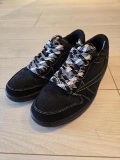 Travis Scott × Air Jordan 1Low ブラックファントム