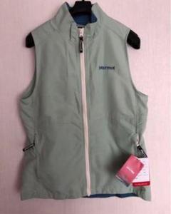 希少！マーモット 四角友里さん着用 インサレーションベスト　新品未使用　Lサイズ Marmot 現品のみ Lサイズ 四角友里 コラボ マーモット