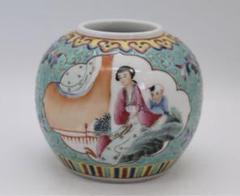 在庫処分セール 景徳鎮粉彩人物壺 1950年代 中国 送料込み0730 メルカリ - 工芸品