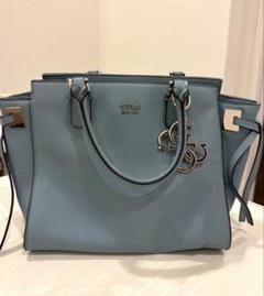 GUESS バッグ ショルダーバッグ紐付きのサムネイル