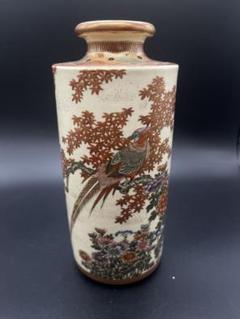 古作　薩摩焼　松屋銘　色薩摩　花尽くし図　蓋付　花瓶　花入れ　大湯呑み 錦光山宗兵衛作「花鳥図薩摩大花瓶」がご覧になれます - 錦光山