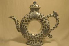 青白陶器　花柄　水差し　花器　中国美術　ハンドメイド　タイ