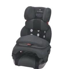 【美品】エールべべ サラット3ステップ クワトロST ヨドバシ.com - カーメイト CARMATE エールベベ・サラット3