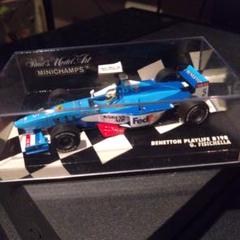 ミニチャンプス ジャンカルロ・フィジケラ 2008 直筆サイン 1/43 ミニチャンプス ジャンカルロ・フィジケラ 2008 直筆サイン 1/43