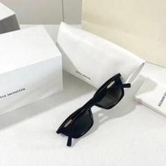 GENTLE MONSTER LOTI 美品 本物 GENTLE MONSTER LOTI White frame sunglasses with case Frame