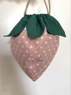 《ハンドメイド》ころんとかわいい♡いちご型巾着バッグ