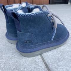 UGG ネイビー ボア付きブーツ