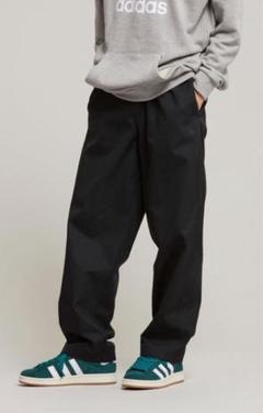 新品 adidas チノパン ブラック×ホワイト Mサイズ ラインメンズ タグ付 2025年最新】adidas originals メンズ チノパンの人気アイテム