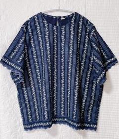 【45R】45rpm 綿100% インディゴ花柄刺繍Tシャツ 刺繍カットソー 3 45R】45rpm 綿100% インディゴ花柄刺繍Tシャツ 刺繍カットソー 3