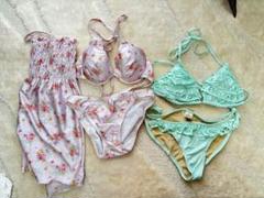 ミントグリーン フリル付き とピンクの花柄セパレート水着　2点セット