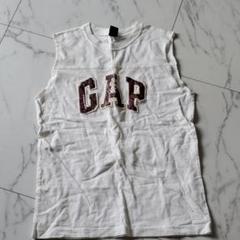 GAP袖なしTシャツ。
