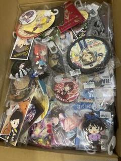 アニメグッズ 1000点以上 まとめ売り アニメ、キャラクターグッズ約1000点まとめ売り（缶バッジ