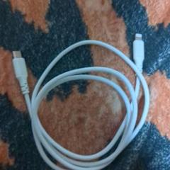 USB-C to Lightning ケーブル 約2メートル