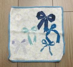 トッカ　シュニール織　タオルハンカチ　リボン　花　刺繍