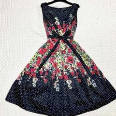 Laura Ashley 花柄 ワンピース ドレス 婚活 エムズグレイシー