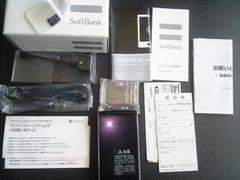 003SH　 ホワイト。+゜☆゜　 新品未使用品★　＊フルセット