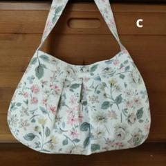 ♡専用♡  キャスキッドソン　マチ広ふりるバッグ　ハンドメイド ハンドメイドふっくらバック（キャスキッドソン生地）｜Yahoo