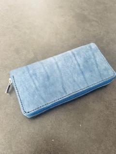 ラウンドファスナー長財布　マヤブルー