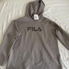 新品！FILA フード付きトレーナー グレー タグ付き