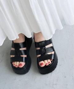 【完売品】PINUE カットワークレースワンピース　サックス　田久保夏鈴 2025年最新】田久保かりんの人気アイテム - メルカリ