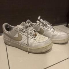 希少 NIKE エアフォース1 エッセンシャル ベージュ 25.5㎝ 2025年最新】nike エアフォース1 エッセンシャル ベージュの人気