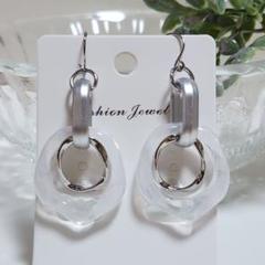 ピアス　(大きめ)　アクリルフレーム&Wリングチャーム