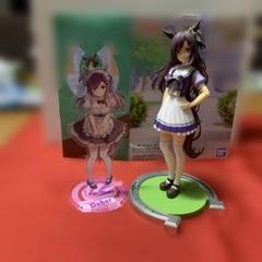 ウマ娘　メジロドーベル　フィギュアとアクリルスタンド