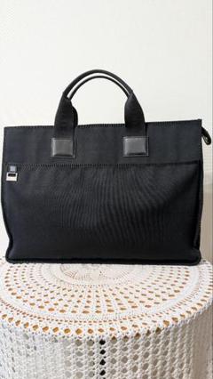 美品です　BURBERRY メンズビジネストートバッグBLK　ナイロン本革軽量