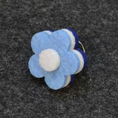 ラペルピン　ピンズ　ピンバッチ　青　花　花びら　 ぽっきり