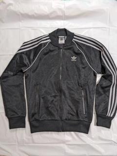 adidas ジャージ 黒 HC1930 ハイシャイン トラックジャケット Amazon | アディダス ジャージ スーパースター 黒 HC1930 ハイ