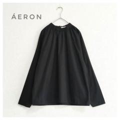 美品 AERON ゴムカラータック ブラウス 黒 36 アーロン エアロン