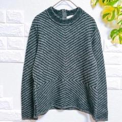 セーター　切替　ニット　美品　黒　ハイネック　ボーダー　上品　フレア 女っぽ　冬