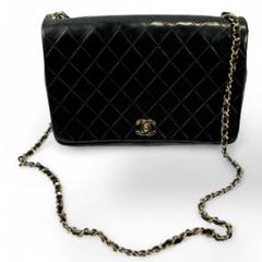 美品 CHANEL マトラッセ チェーンショルダー 黒　　フルフラップ　ココのサムネイル