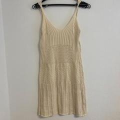 キャミソールワンピース 白 ベージュ 夏服