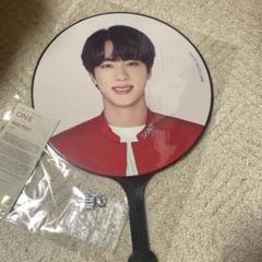 BTS MOS ジン うちわ セット BTS JIN ジン 公式うちわセット｜Yahoo!フリマ（旧PayPayフリマ）