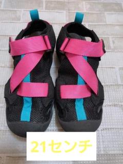 マッドフィット　黒/ピンク ストラップ付きサンダル21センチ　madfoot!