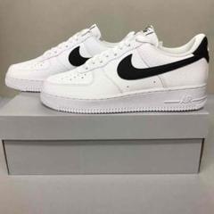 新品 NIKE ナイキ エアフォース1 07 エアフォース スニーカー 白 黒