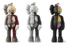 カウズキーホルダー kaws キーホルダー カウズ - メルカリ
