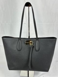 サルヴァトーレフェラガモ(Salvatore Ferragamo)サルヴァトーレ