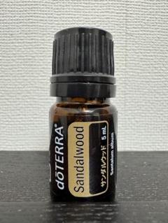ドテラ】貴重新品未開封 ハワイアン サンダルウッド 5ml