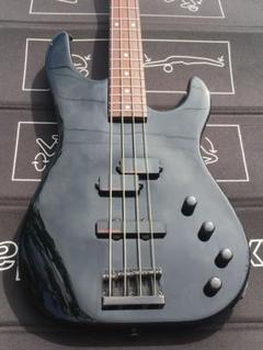 フェルナンデス　ベース　レッド　BASS 美品 最大10%OFFクーポン fernandes】フェルナンデス エレキベース