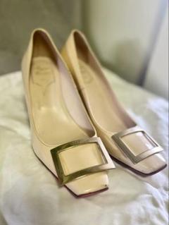 極上の輝き【Roger Vivier】レザー ゴメチン バレエシューズ Roger Vivier(ロジェ・ヴィヴィエ) バレエシューズ(レディース