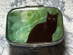 ハンドメイド レジン 黒猫 ピルケース